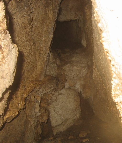 Death Bell Cave, Ontario.