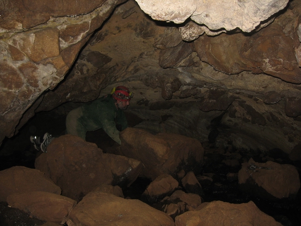 P. Lake Cave in Ontario.