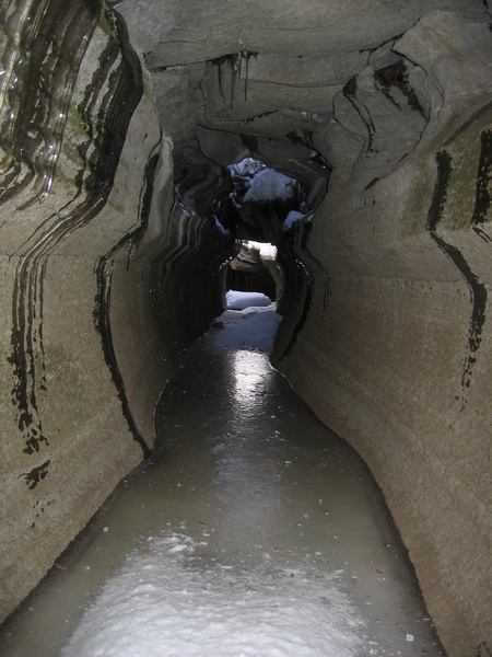 Passage in Marmora maze cave.